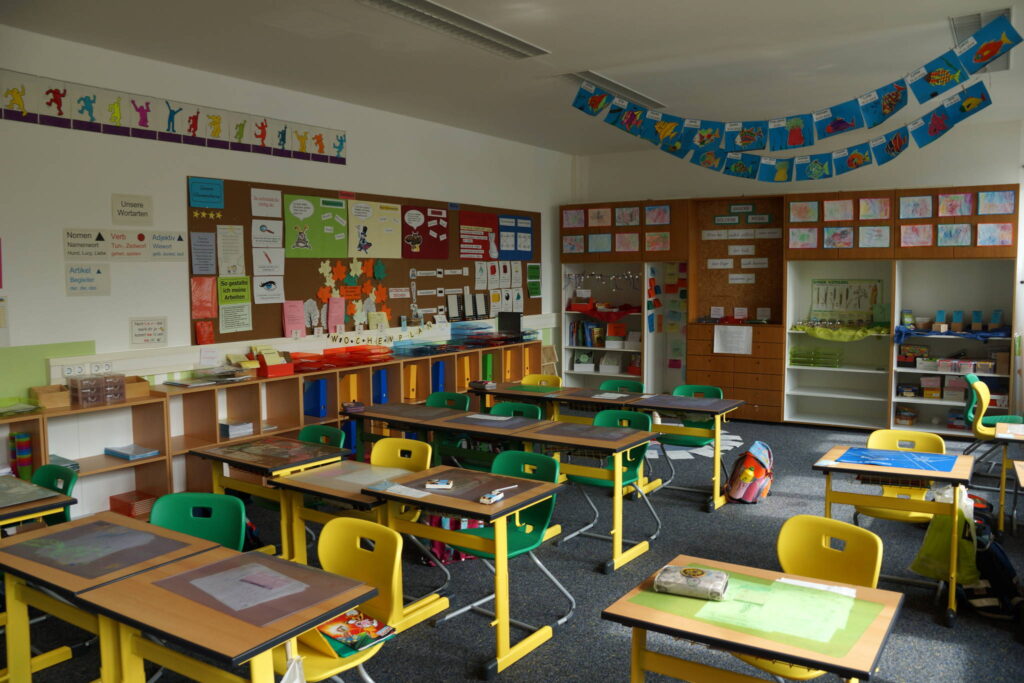 Grundschule_Haus_St_Marien_Neumarkt_-_Klassenzimmer_13